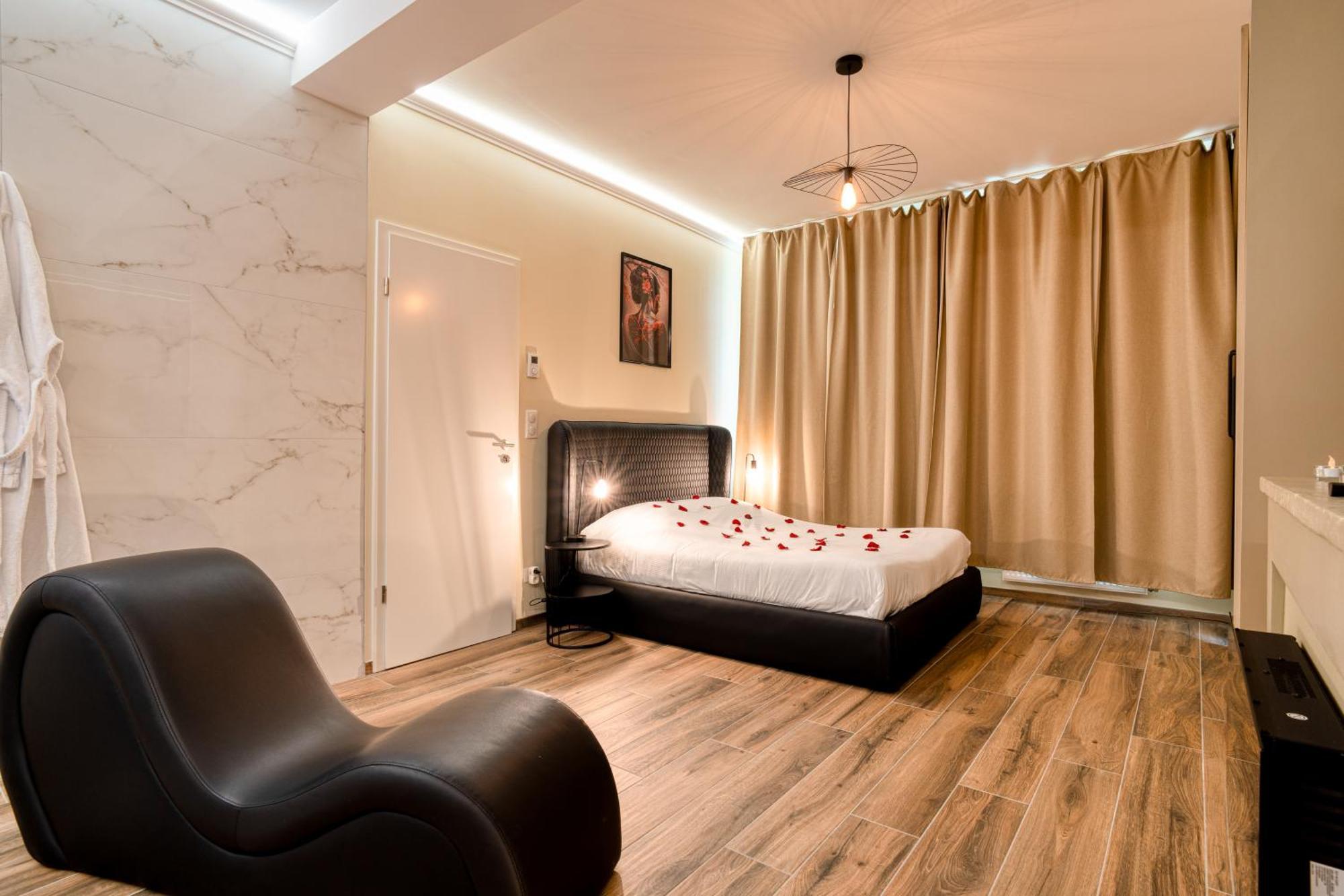 Apartment Intime Et Sauna Au Coeur De
